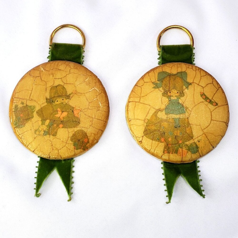 VTG MCM Wall Hanging Little Girl with Mushrooms Green Velvet Porcelain Crackle - Picture 2 of 12